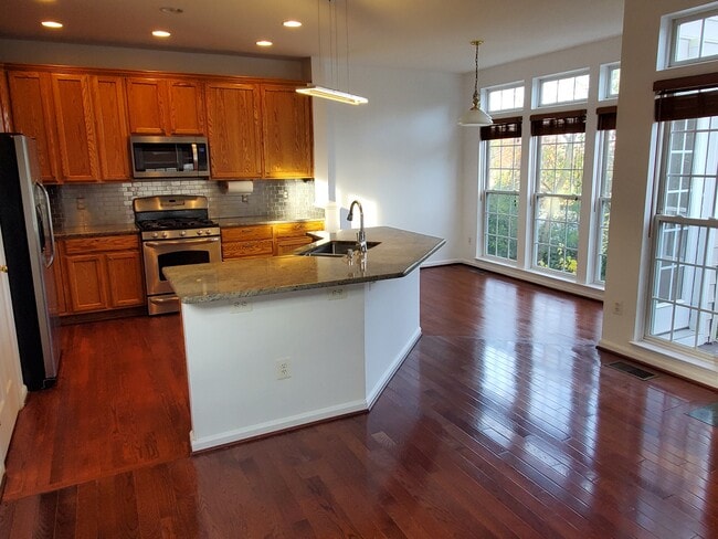 Building Photo - 22045 Chelsy Paige Sq