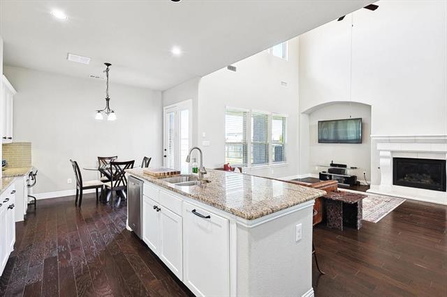 Building Photo - 274 Benwick Dr