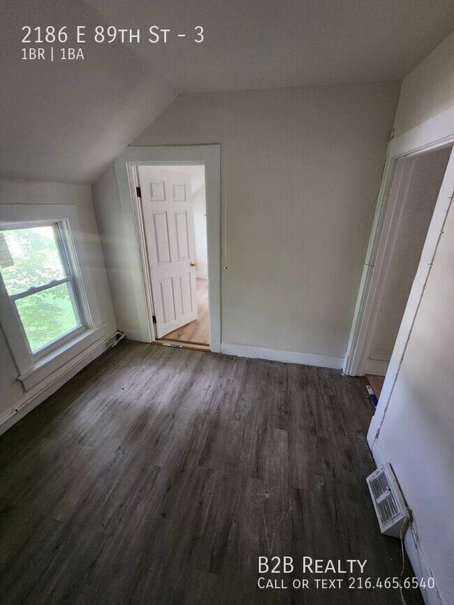 Building Photo - 2186 E 89th St