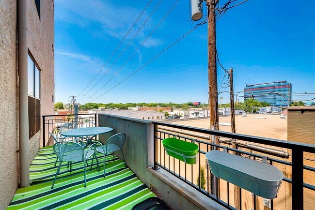 Building Photo - 5609 SMU Boulevard