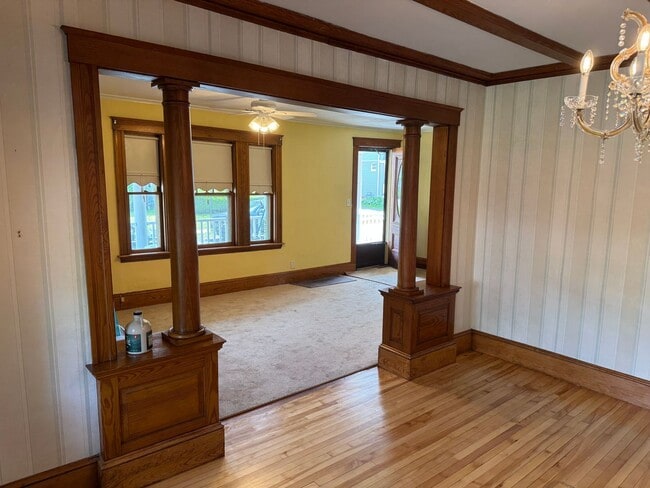 Building Photo - 7-9 Lamoille Avenue
