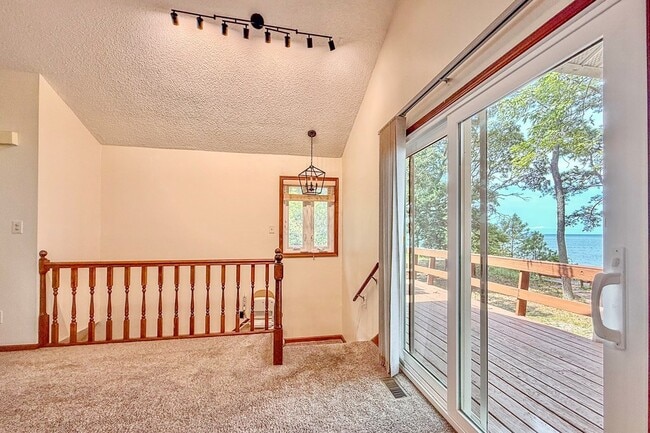 Building Photo - 12182 Heron Dr