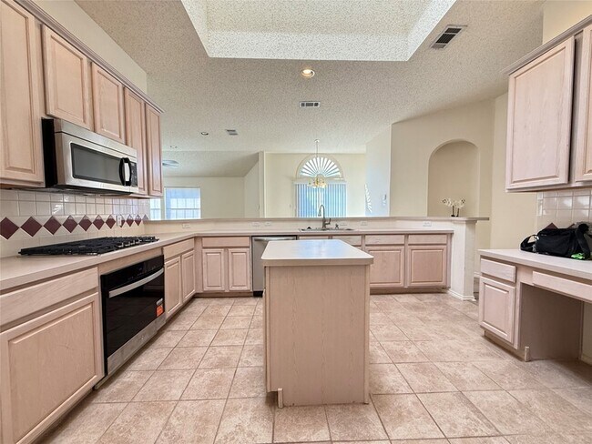 Building Photo - 7213 Randall Way