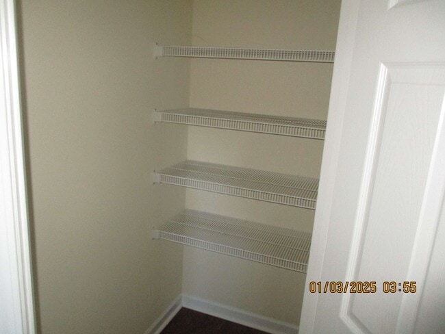 Building Photo - 207 Glade Ln