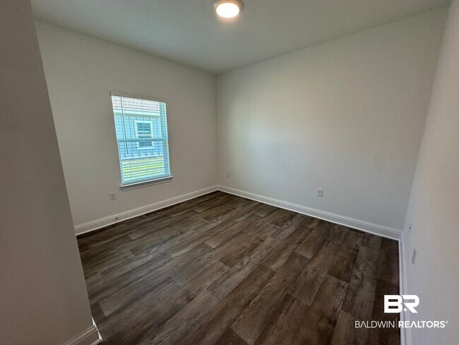 Building Photo - 13296 Shea Cir