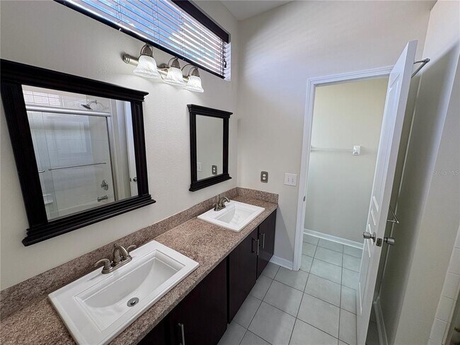 Building Photo - 4652 56th Terrace E