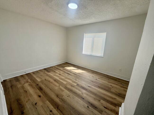 Building Photo - 125 Avondale Ave