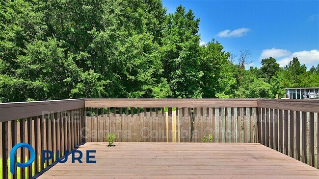 Building Photo - 229 Kenmore Park Dr