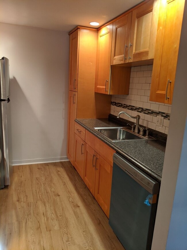 Building Photo - Beautiful Historic Bethlehem Condo for Rent!