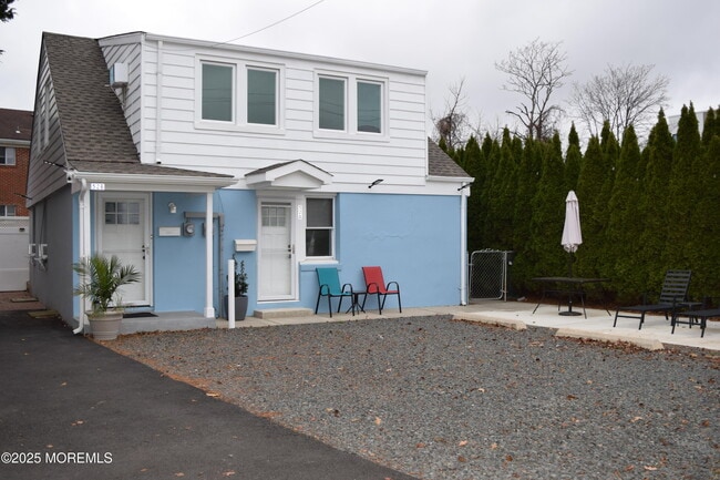 Primary Photo - 52 Dunbar Ave