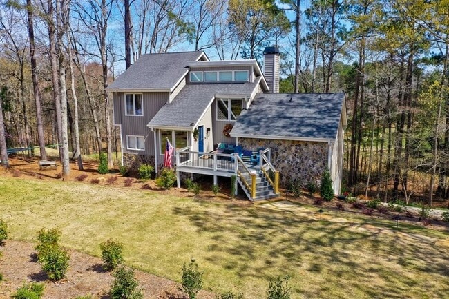 Building Photo - 1900 Snug Harbor Dr