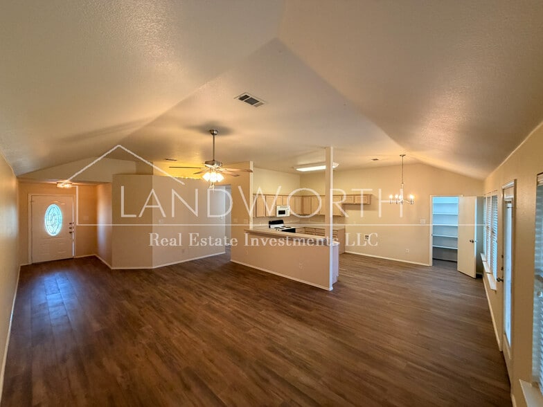 Building Photo - 9617 Olivia Dr