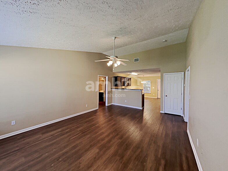 Building Photo - 1375 E Nir Shreibman