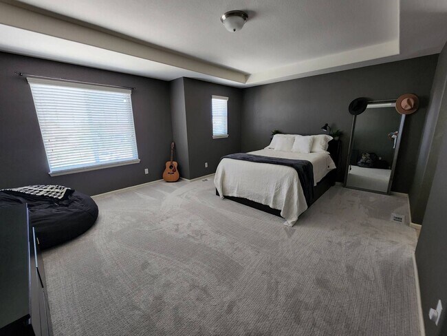 Building Photo - Stunning 4/3/3 Home in Banning Lewis Ranch!!!