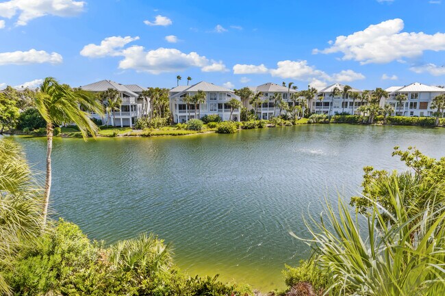 Building Photo - 777 Beach View Dr