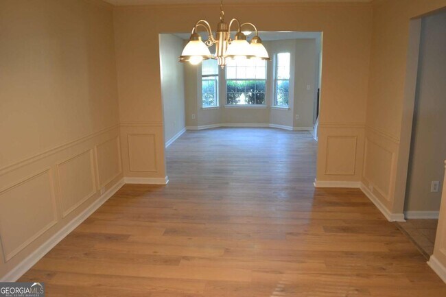 Building Photo - 6157 Red Top Loop