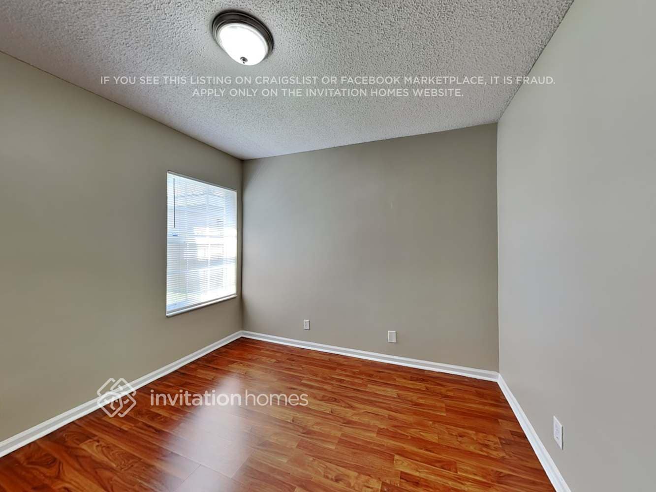 Building Photo - 1928 SW 177th Ave