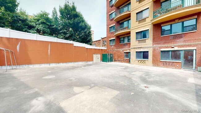 Building Photo - 84-14 143rd St