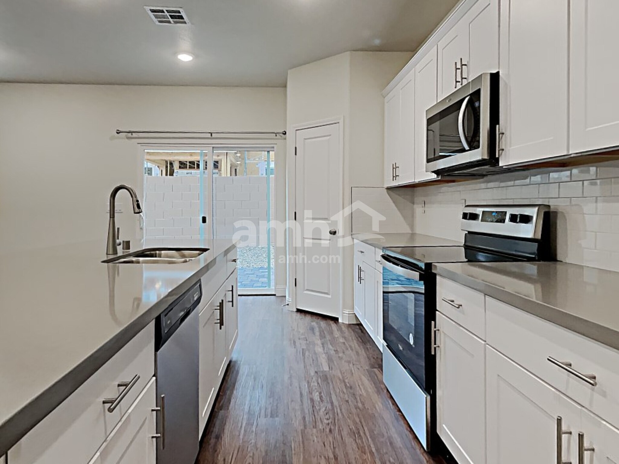 Building Photo - 720 Terrain Star Ave