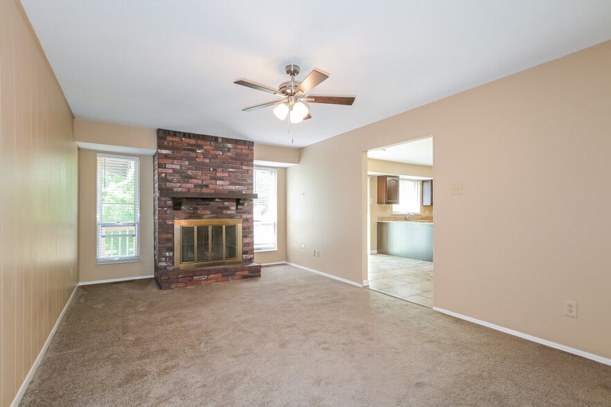 Building Photo - 3825 Arbre Ln