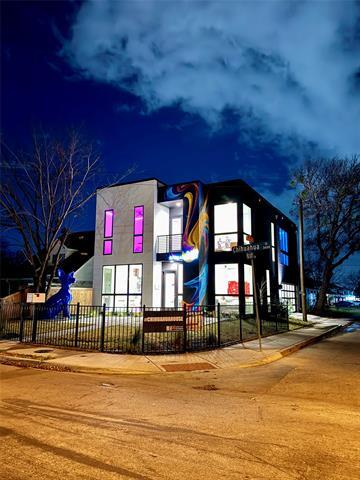 Building Photo - 3415 Chihuahua Ave
