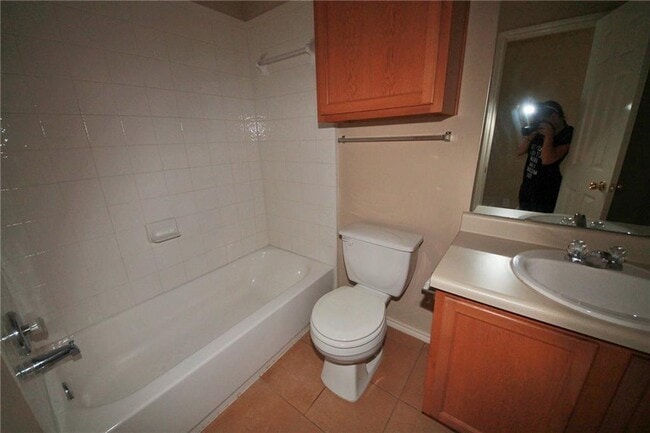 Building Photo - 713 Jane Austen Trail