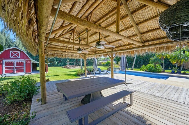 Building Photo - 5300 SW 162nd Ave