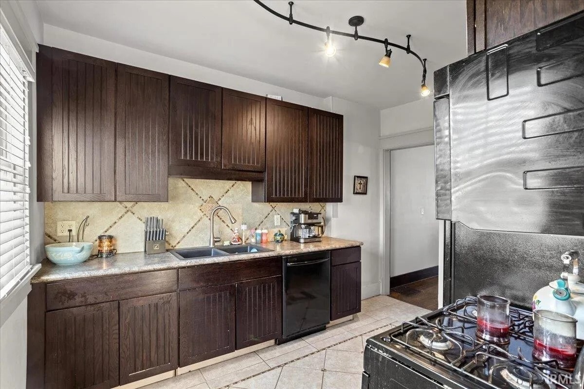Kitchen - 823 S 9th St