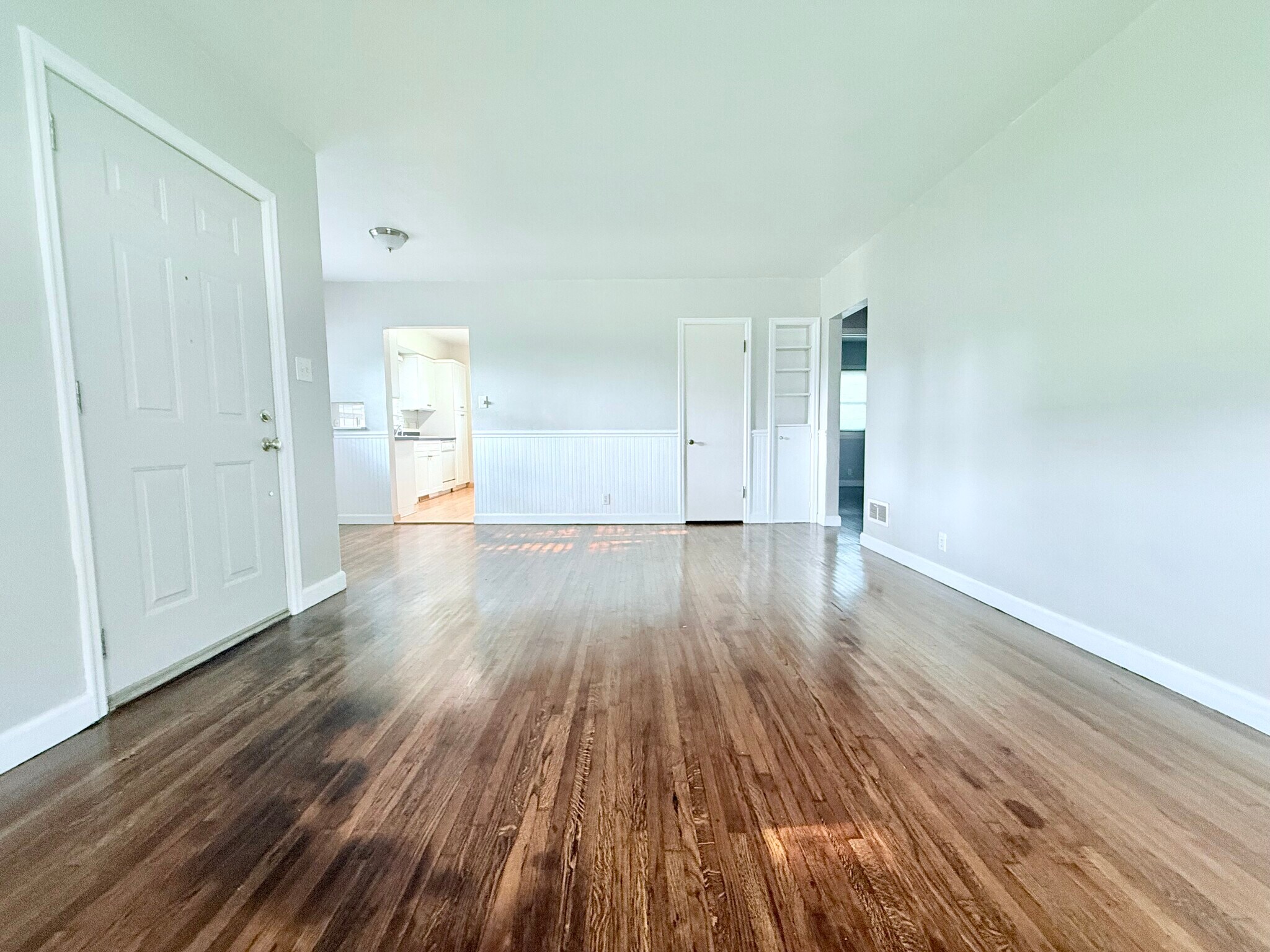 Living Room - 310 N Division St