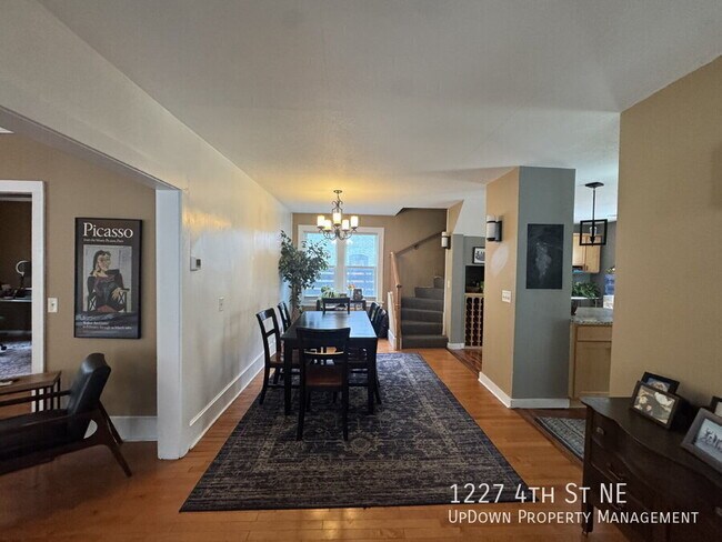 Building Photo - 1227 4th St NE