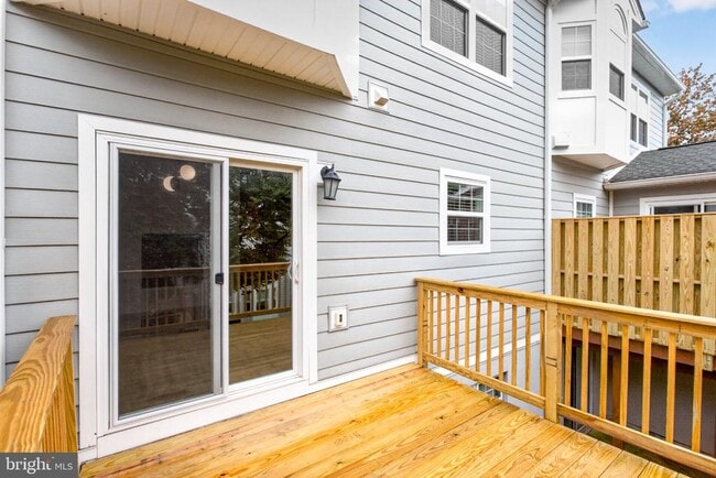 Building Photo - 102 Ashley Way