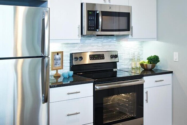 Building Photo - 4216 Sloane St