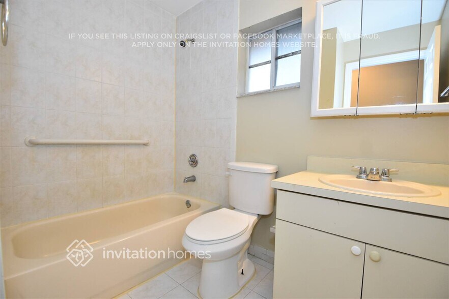 Building Photo - 14132 SW 166th Terrace
