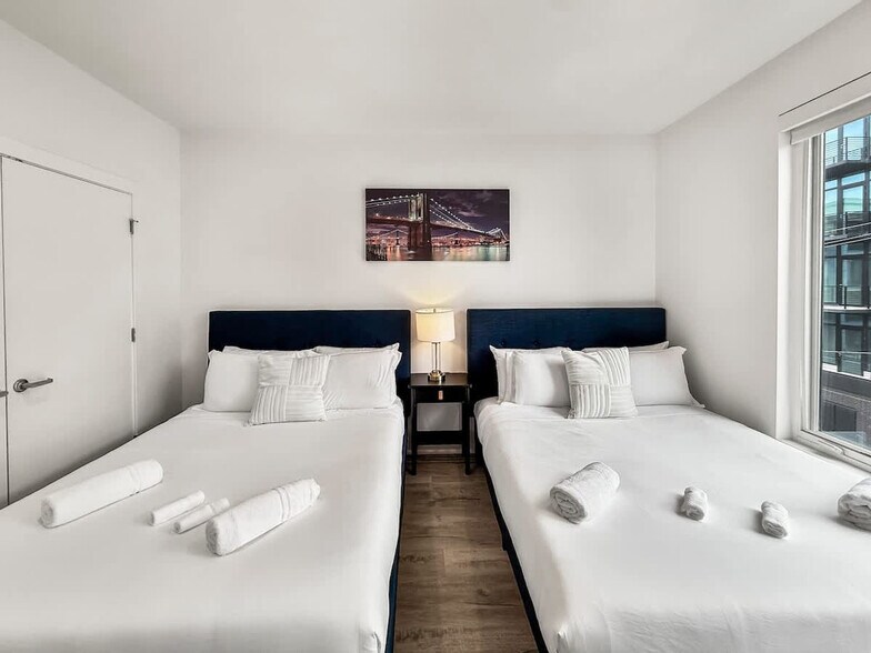 Building Photo - 1214 N American St