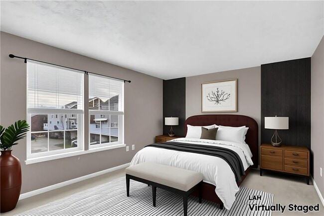 Building Photo - 704 Park Plaza E