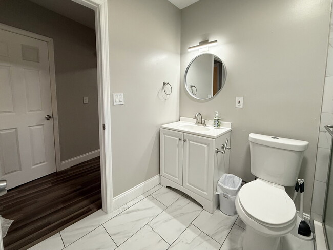 Building Photo - 305 S Lincoln Ave