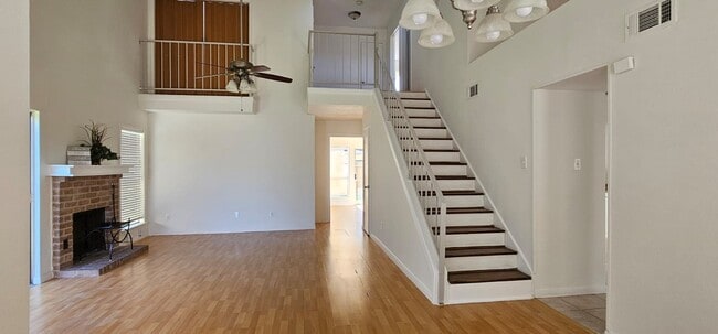 Building Photo - 11841 Spring Grove Dr