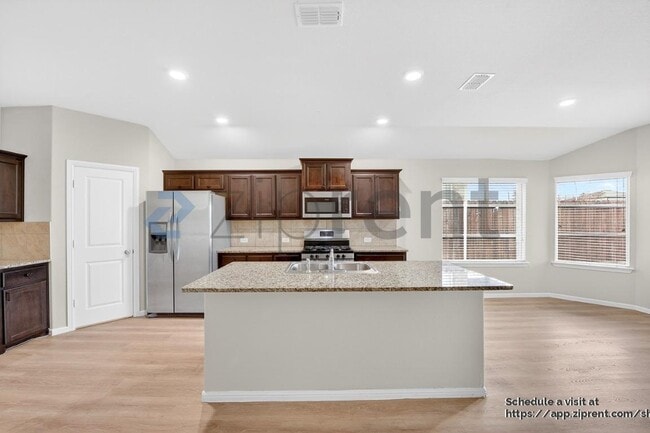 Building Photo - 10116 Clemmons Rd