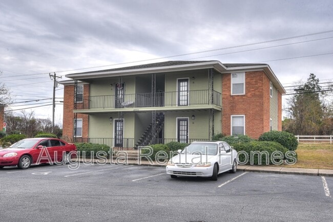 Building Photo - 2573 Tobacco Rd