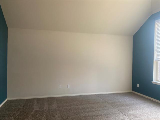 Building Photo - 2712 Lake Ridge Dr