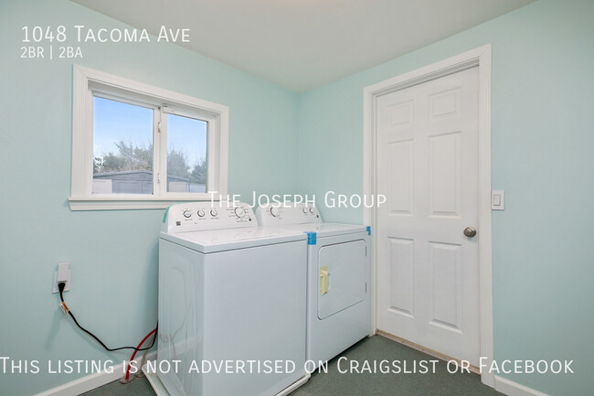 Building Photo - Charming 2 bed in Port Orchard