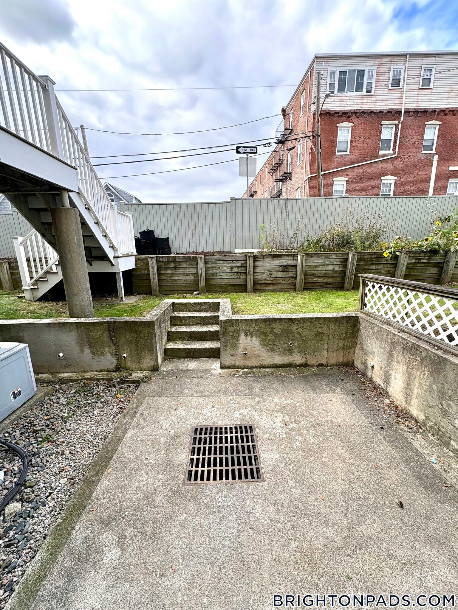 Building Photo - 154 N Beacon St