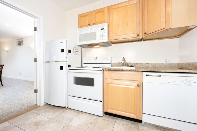 Building Photo - 7715 Mary Cassatt Dr