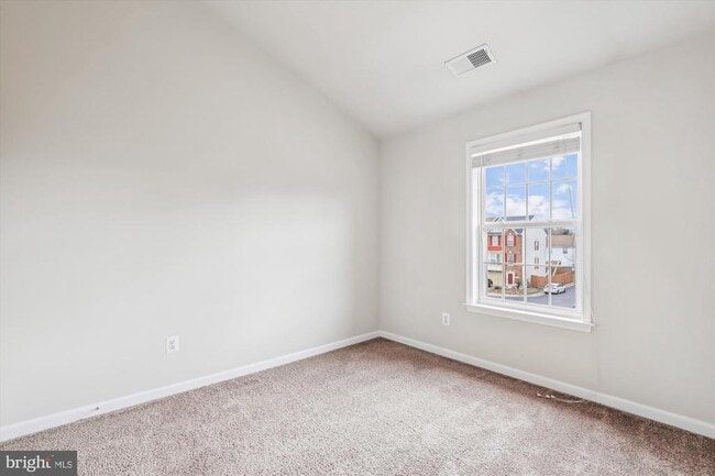 Building Photo - 5503 Sacramento Mews Pl