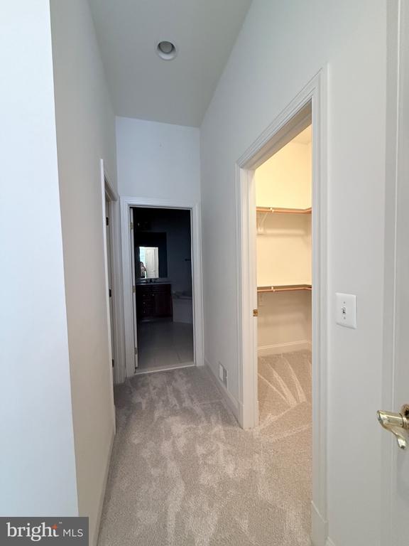 Building Photo - 12739 Lady Somerset Ln