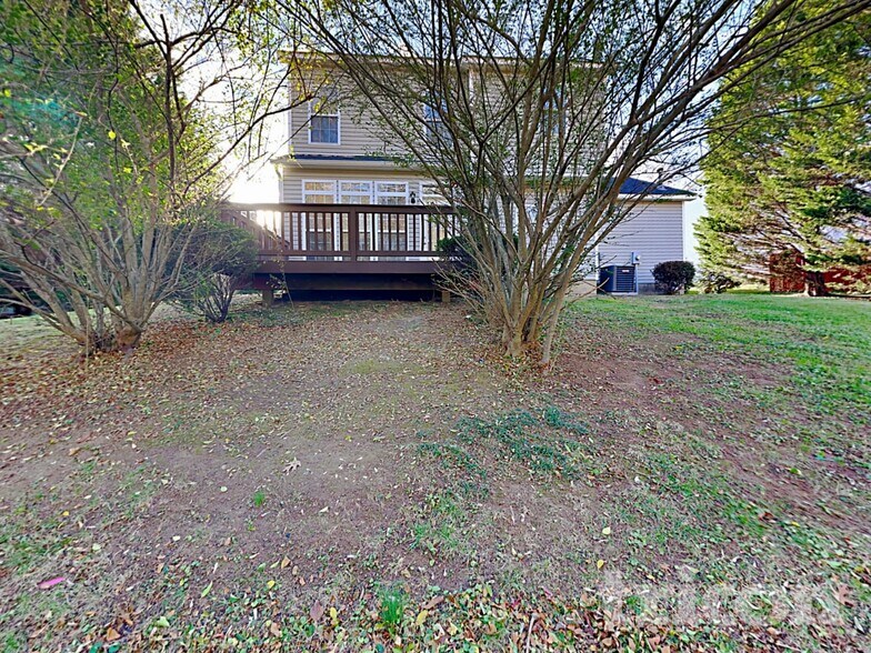 Building Photo - 1606 Oak Knoll Ln