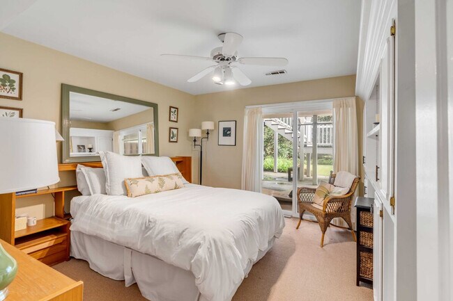 Building Photo - 209 Station 17 St