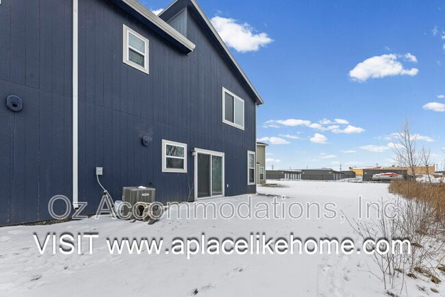 Building Photo - 217 McGee St