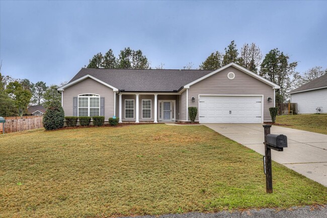 Building Photo - Beautiful Home in North Augusta