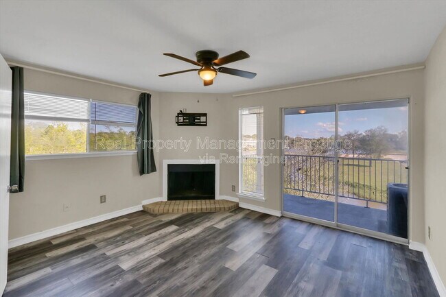 Building Photo - 18617 Egret Bay Blvd